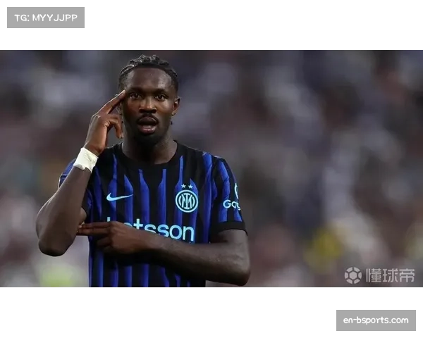 小图拉姆多次制造威胁 国米锋线配合渐入佳境